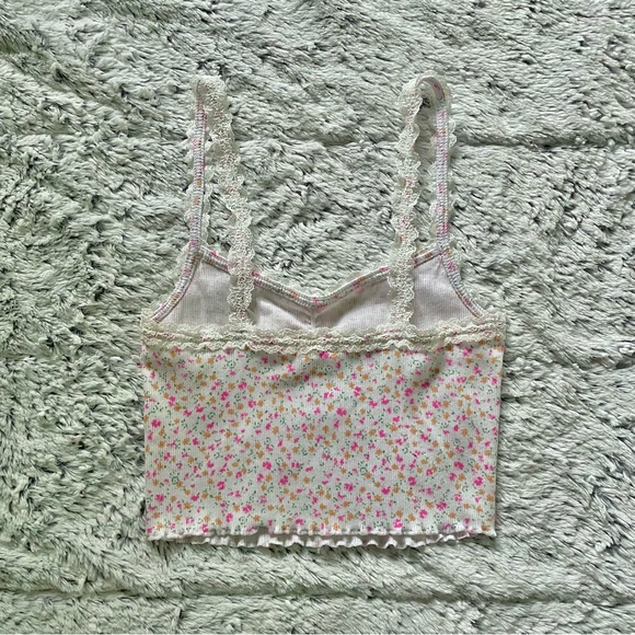 Garage Lace Trim Sweetheart Cami - Picture 3 of 3